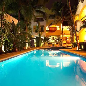 Riviera Caribe Maya 3*, Playa del Carmen México