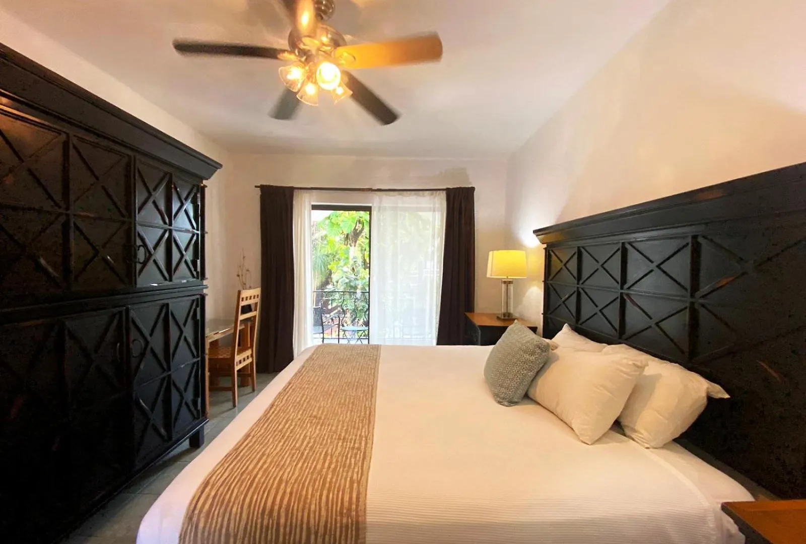 Hacienda Paradise Hotel Playa del Carmen